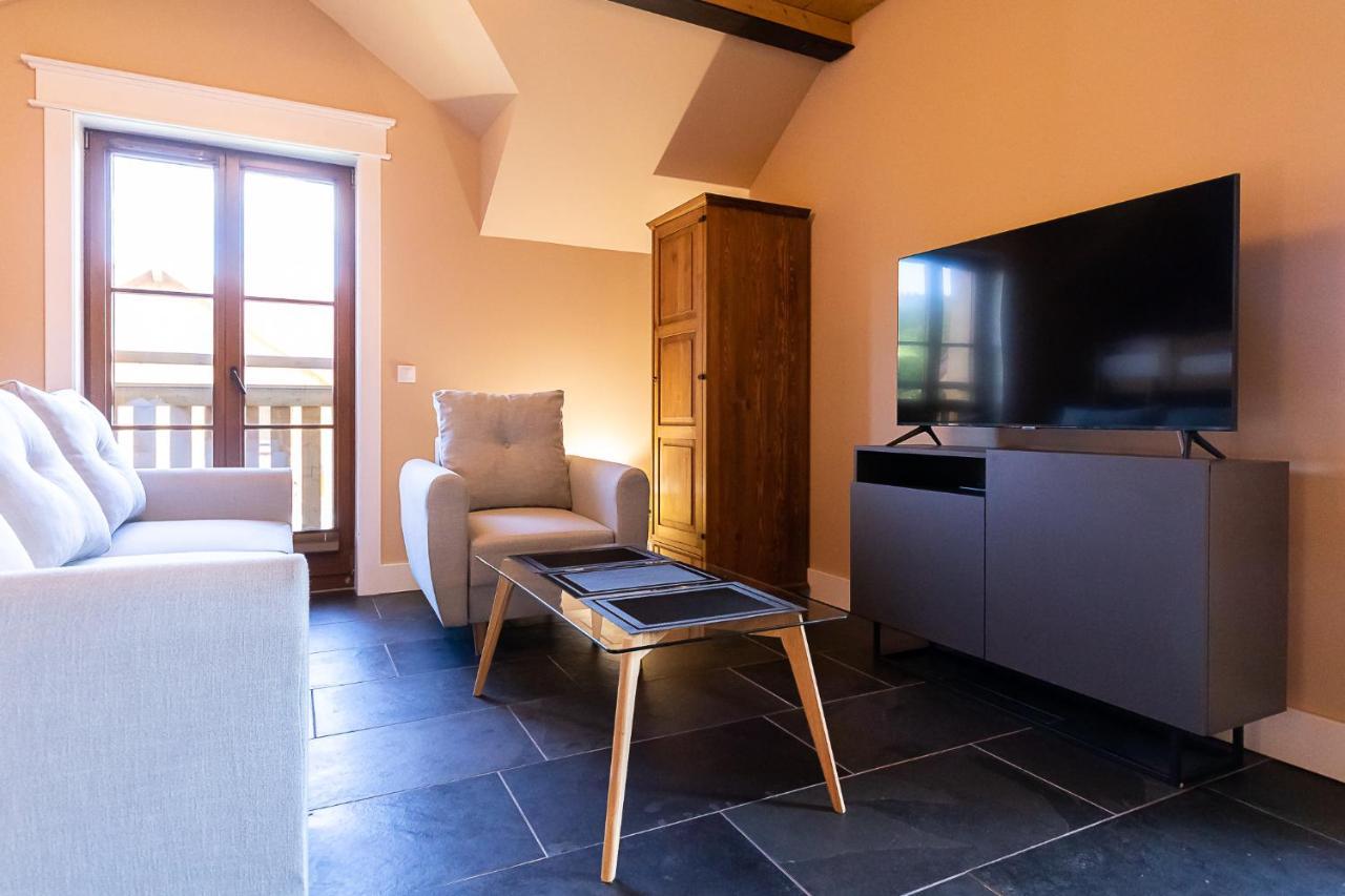 Rentplanet - Apartament Warynskiego シクラルスカ・ポレンバ エクステリア 写真